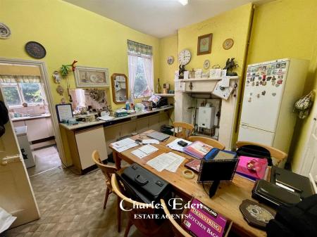 BREAKFAST ROOM