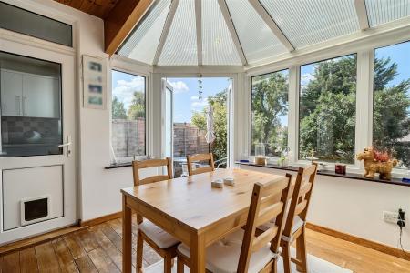 Dining room.jpg