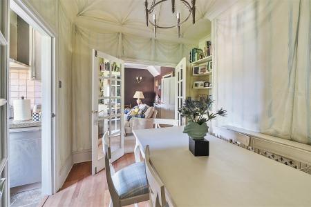 Dining Room.jpg