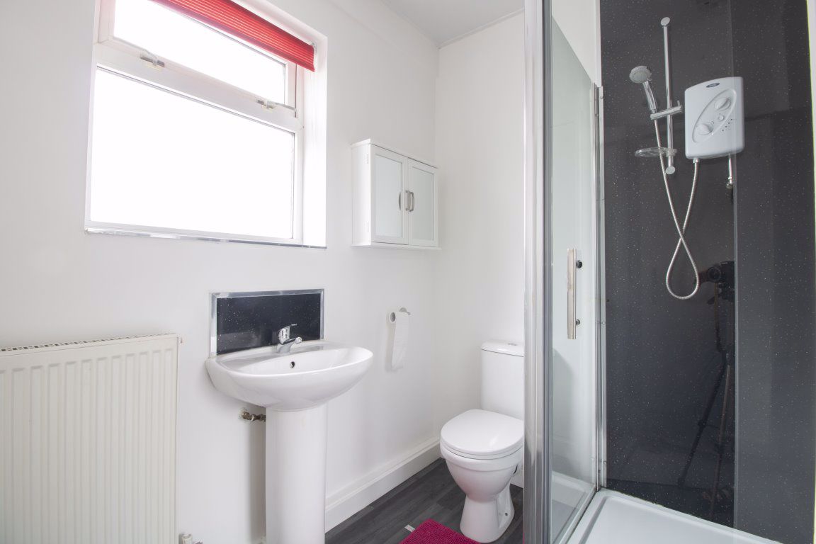 2 bedroom Flat for rent in Newbridge