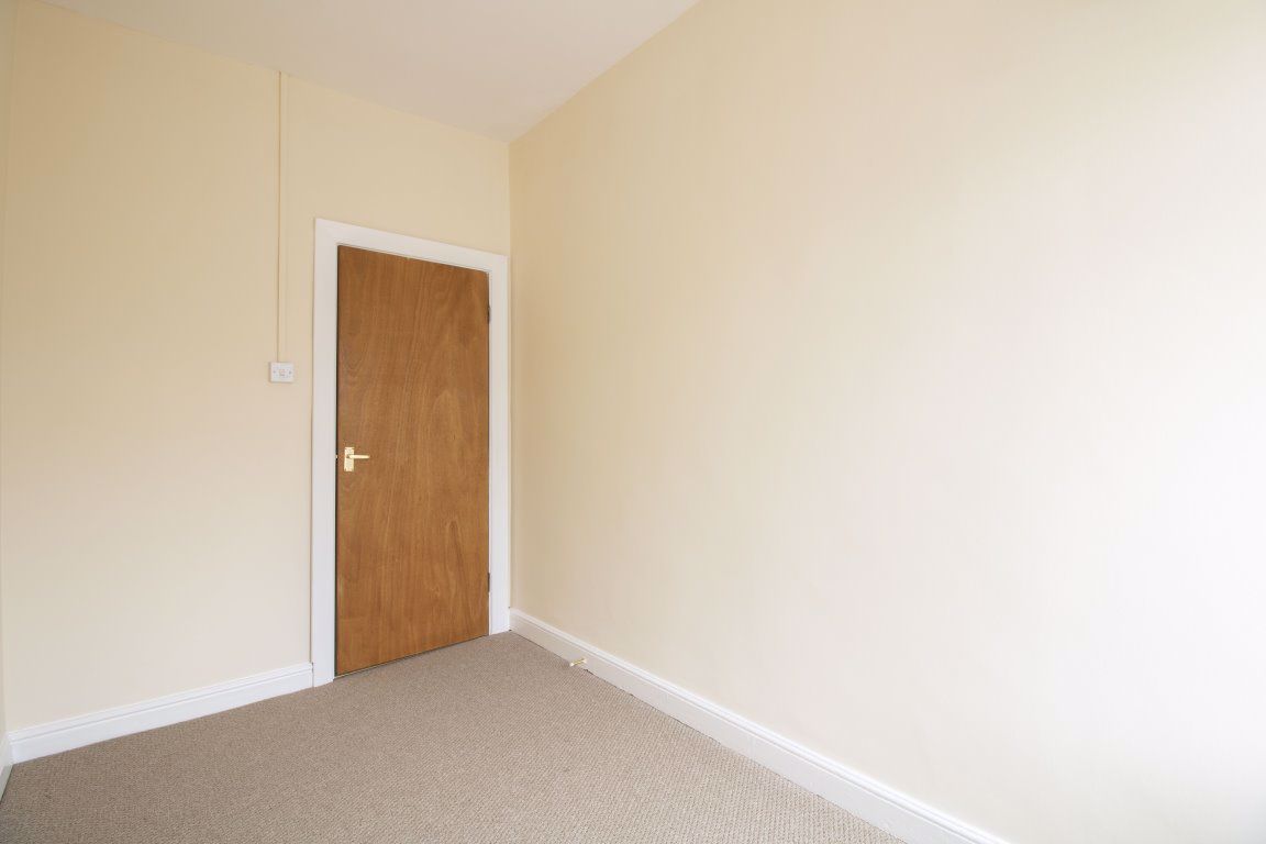 2 bedroom Flat for rent in Newbridge