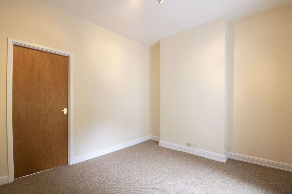 2 bedroom Flat for rent in Newbridge