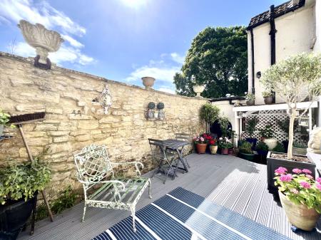 Courtyard Garden