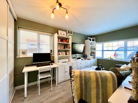 Snug / Office