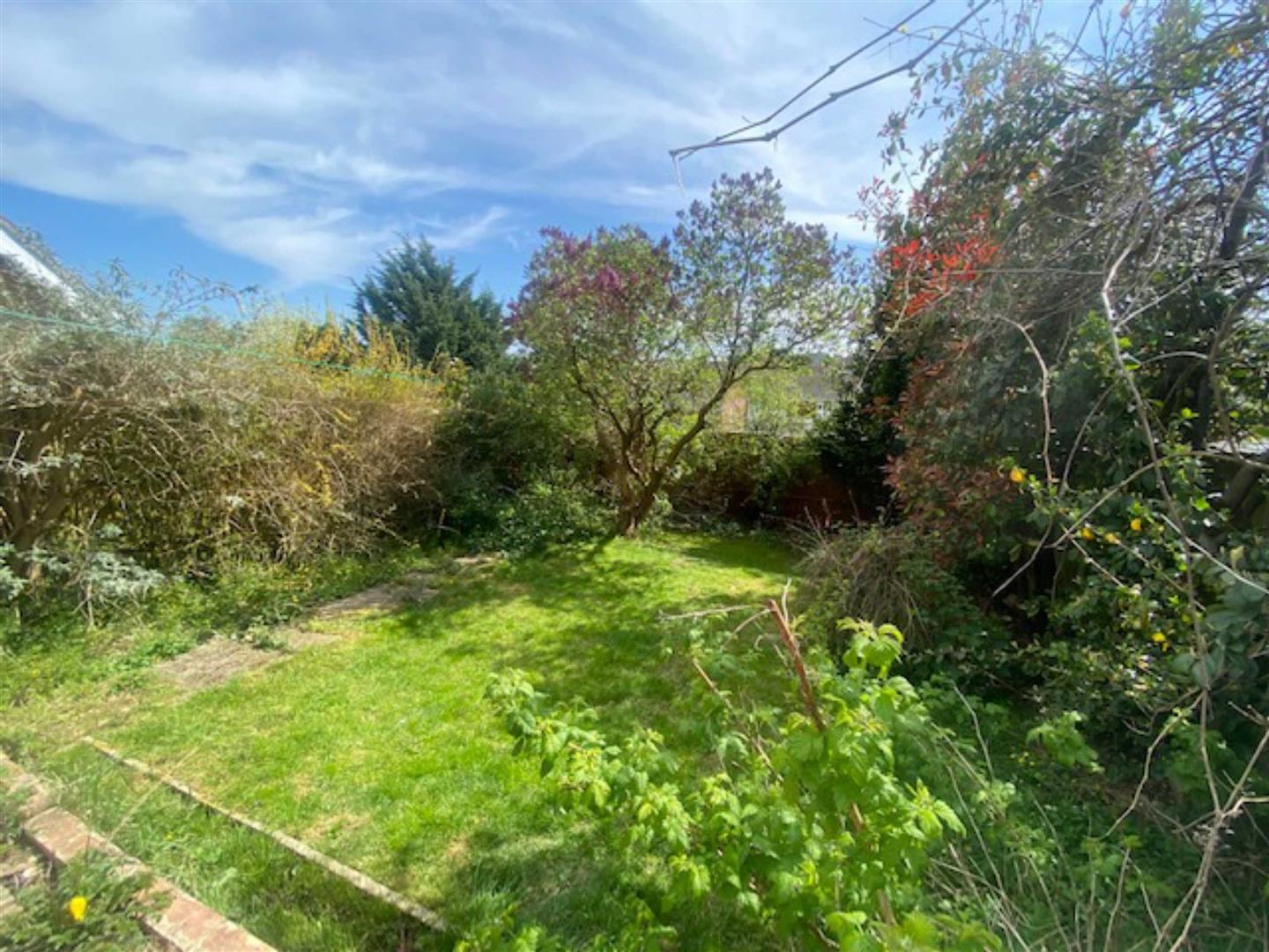 2 bedroom House for sale in Knebworth