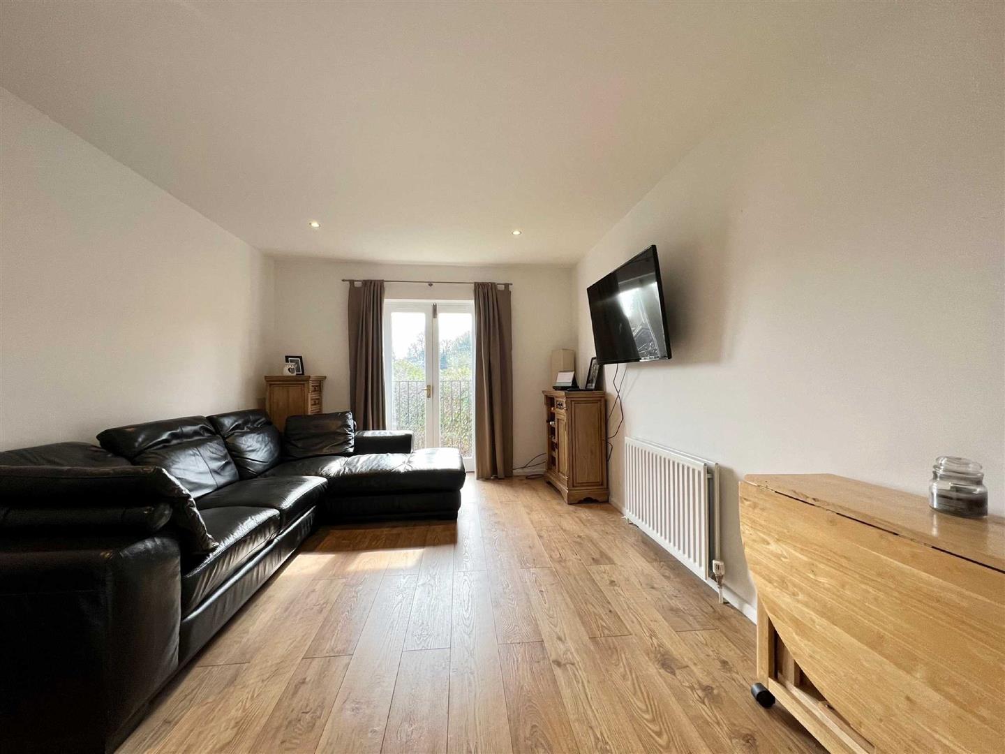 2 bedroom Duplex for sale in Woolmer Green