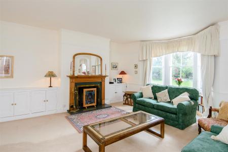 8286149-interior07.jpg
