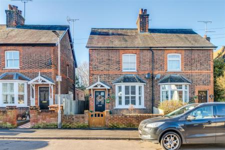 Pondcroft Road 20-31.jpg