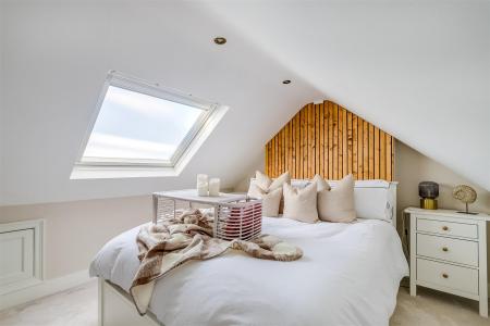 Pondcroft Road 20-1.jpg