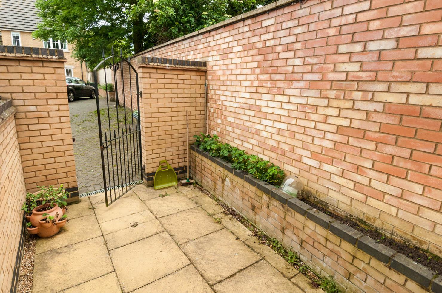 1 bedroom Studio Apartment for rent in Rushden