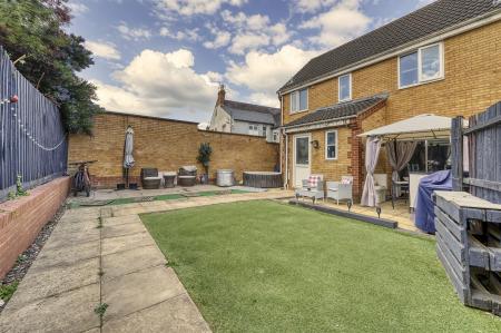 -102 High ST Higham-5_HDR-11.jpg