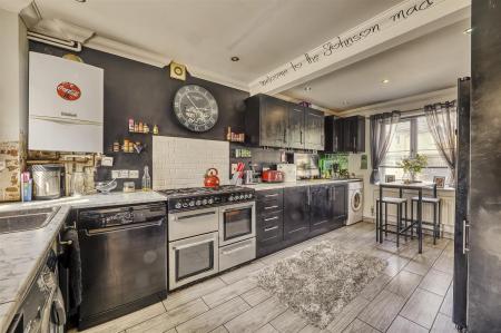 -102 High ST Higham-35_HDR-05.jpg