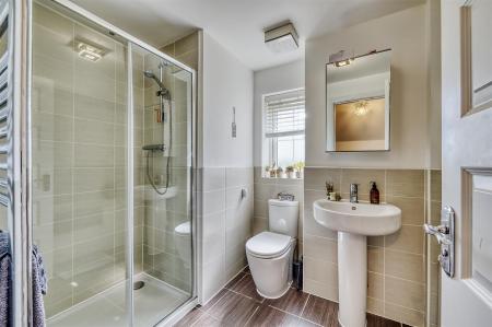 -24 WIllmot Rd Rushden-80_HDR-14.jpg