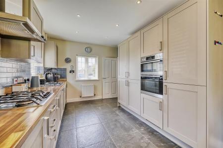 -53 Cottesbrooke Way-75_HDR-10.jpg