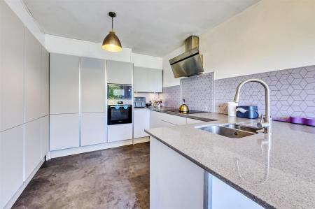 -70 Hall Avenue Rushden-56_HDR-11.jpg