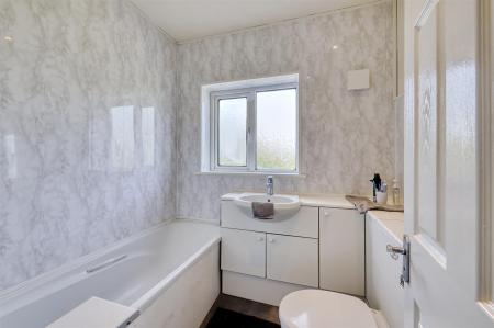 -70 Hall Avenue Rushden-36_HDR-07.jpg