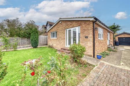 44 Russell Way Higham-2.jpg