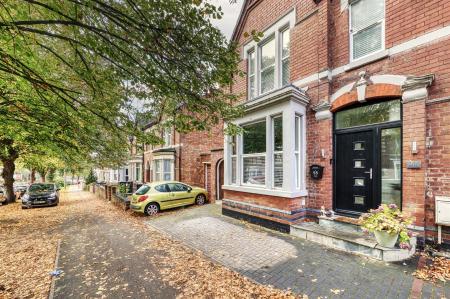 55 Higham Rd Rushden-39.jpg