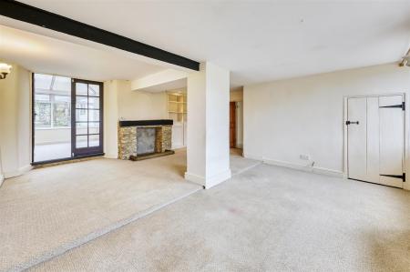 5 the Green Woodlford-9.jpg