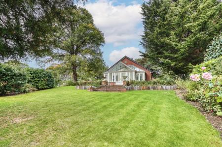 Tollbar Rd Islip-14.jpg