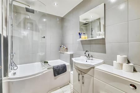 21 College St HF -806.jpg