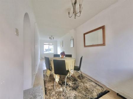 DINING AREA/FAMILY ROOM