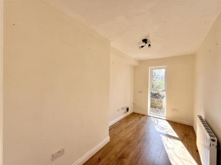 DINING ROOM/OFFICE