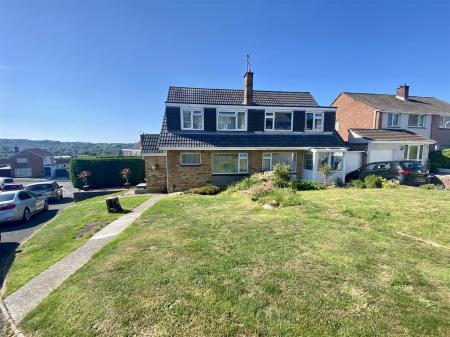 RHODES CLOSE, PLYMPTON, PLYMOUTH PL7 4BS