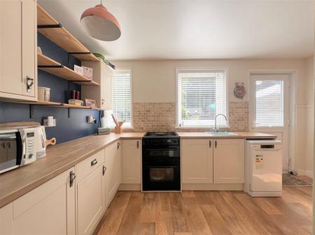 KITCHEN/DINER