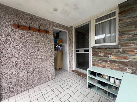 ENTRANCE PORCH