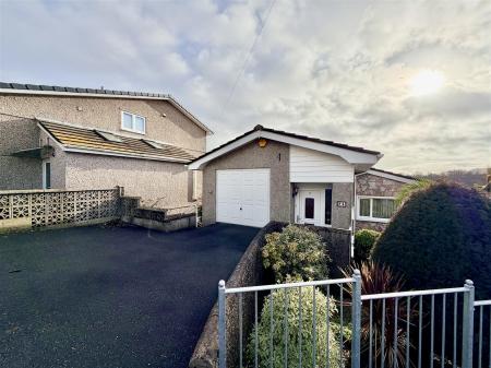 NEW PARK ROAD, PLYMPTON, PLYMOUTH PL7 1JF