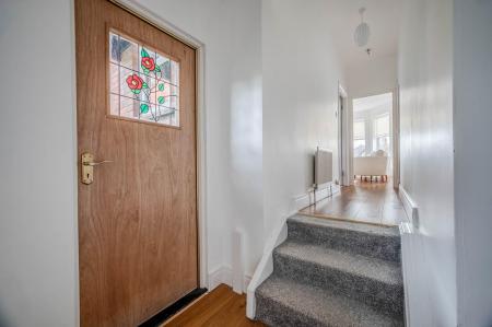 Apt 2 27 Wandsworth Rd_9.jpg