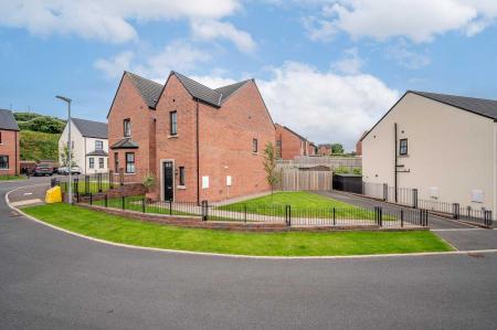 13 Castlegowan Crescent_1.jpg