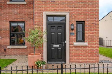 13 Castlegowan Crescent_5.jpg