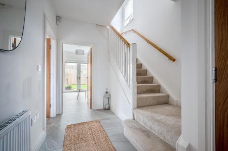 13 Castlegowan Crescent_9.jpg