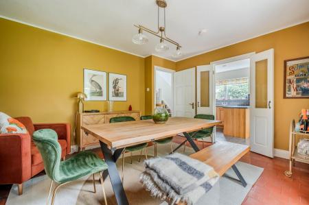 26 Cherryvalley Cres_14.jpg