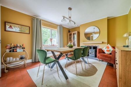 26 Cherryvalley Cres_12.jpg