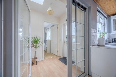 36 Connsbrook Ave-22.jpg