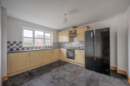 65 Langtry Court-10.jpg