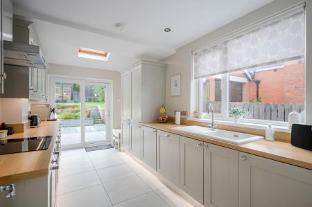 18-5 Norwood Ave.jpg