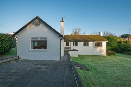 23-25 Tweskard Park.jpg