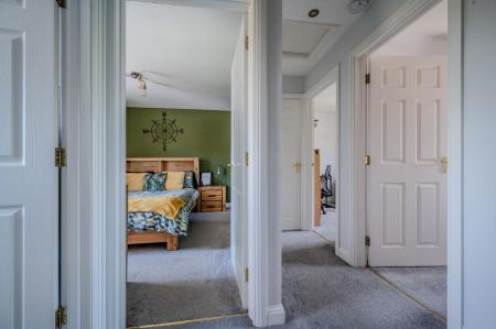 85 Stonebridge Gardens_16.jpg
