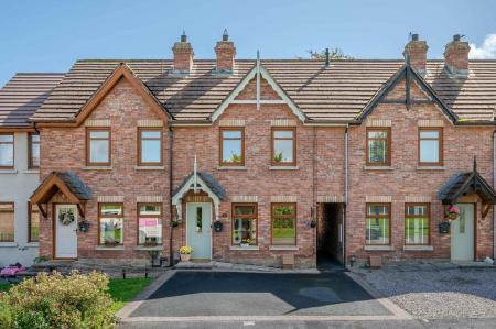 85 Stonebridge Gardens_2.jpg