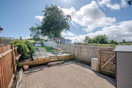 85 Stonebridge Gardens_23.jpg