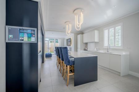 11 Brynmore Park-17.jpg
