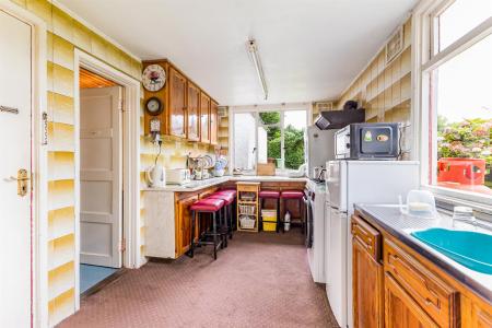 Kitchen/Dining