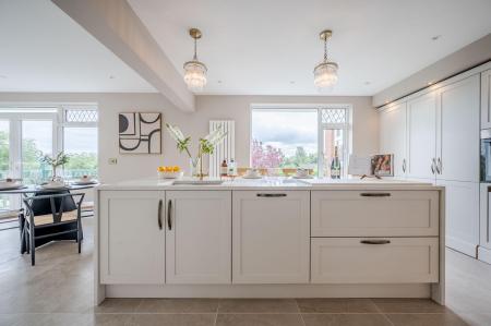 16 Ferndene Rd_10.jpg