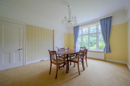 9-22 Glen Road.jpg