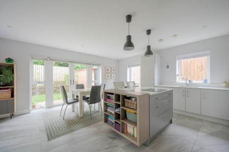 11-51 Seahill Road.jpg