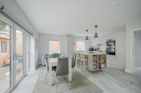 16-51 Seahill Road.jpg